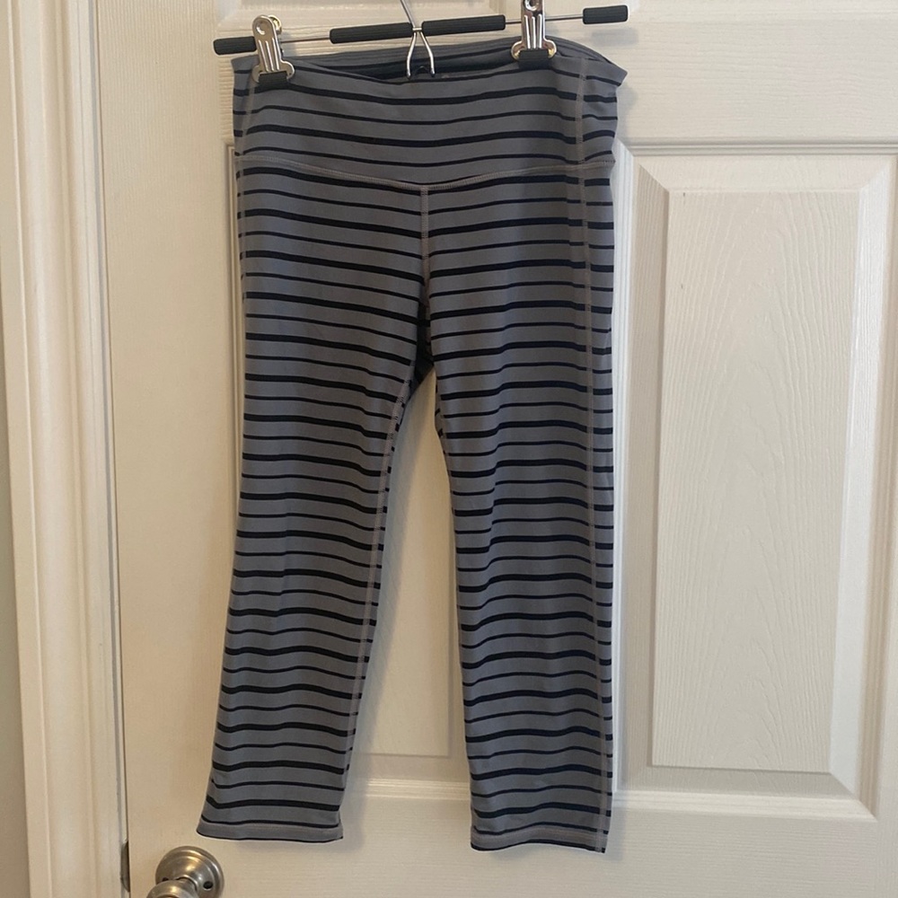 Athleta capri